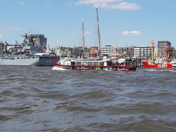 Hfengeburstag mit Bootsbrand