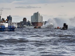 Hfengeburstag mit Bootsbrand