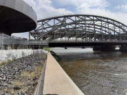 SchiffsDemo rettet die Dove Elbe