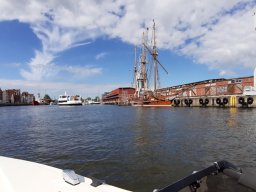 Lübeck Trave mit Timm